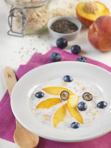 Porridge au kéfir de lait et à la pêche