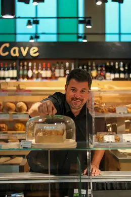 385-biocoop-grasse-les-pois-bio-magasin-cave-service-arriere-traditionnel-patisserie-pain-boulangerie.webp