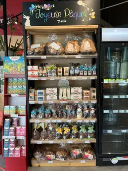 385-biocoop-grasse-les-pois-bio-magasin-chocolat-paque-gourmandise.webp