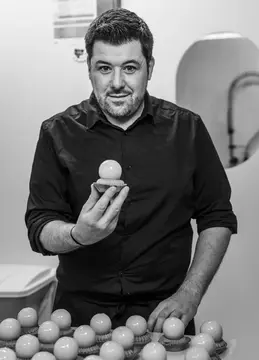 385-biocoop-grasse-les-pois-bio-magasin-demonstration-local-patisserie-gourmandise-tartelette.webp