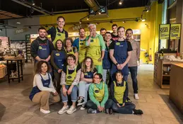 385-biocoop-grasse-les-pois-bio-magasin-equipe-groupe-joyeux-dynamique-accessible.webp