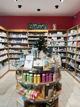 385-biocoop-grasse-les-pois-bio-magasin-maison-cosmetique-non-alimentaire-bien-etre.webp
