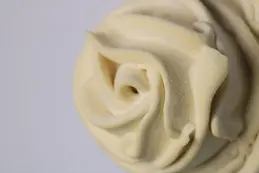 385-biocoop-grasse-les-pois-bio-magasin-rose-blanche-decoration.webp