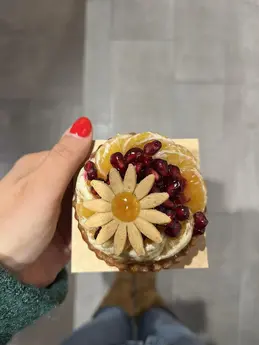385-biocoop-grasse-les-pois-bio-magasin-tartelette-fleur-grenade-clementine-patisserie-gourmandise.webp