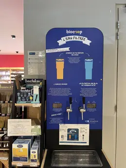 385-biocoop-grasse-les-pois-bio-magasin-vrac-liquide.webp